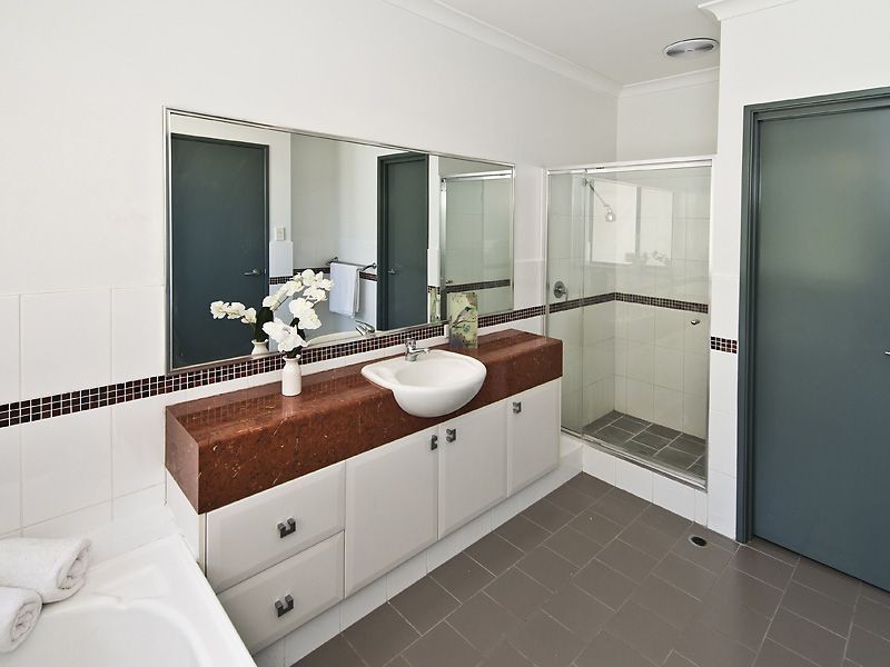 15c Thurlow Avenue, Yokine WA 6060