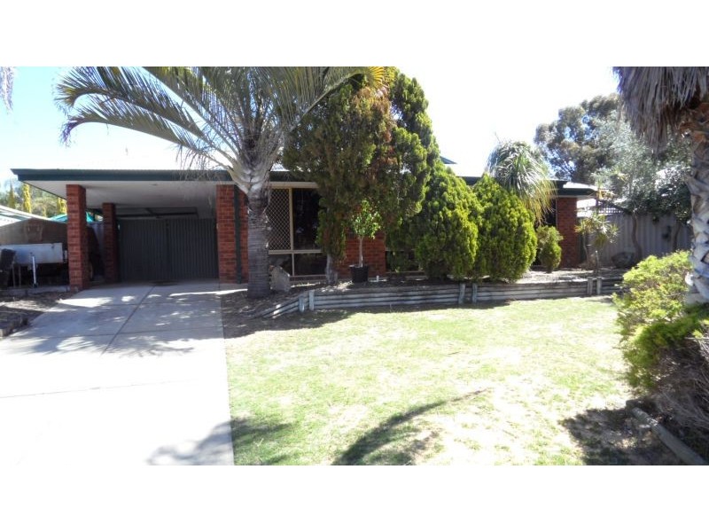 8 Nightingale Place, Greenfields WA 6210