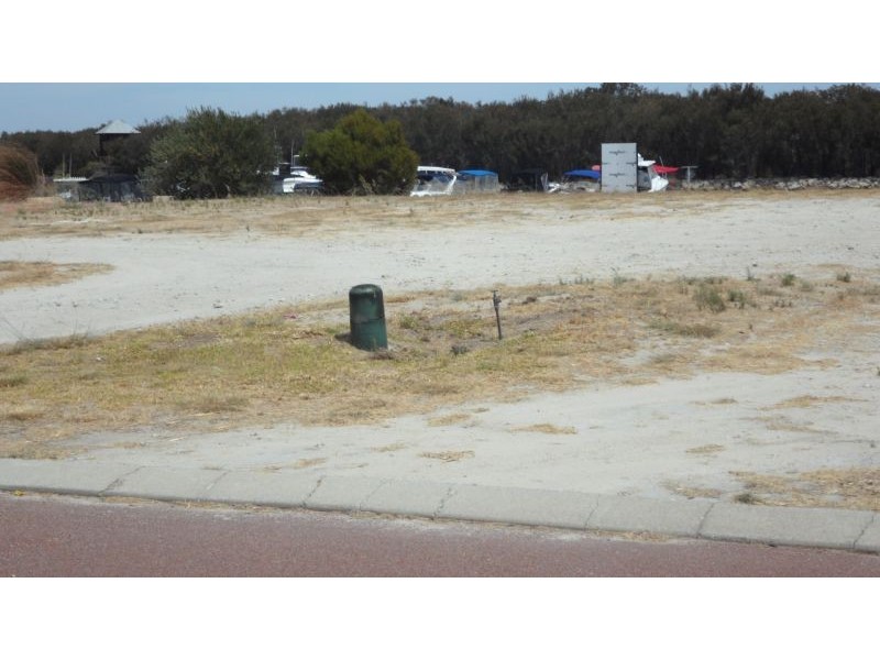 45 ERINS ISLE, Dudley Park WA 6210