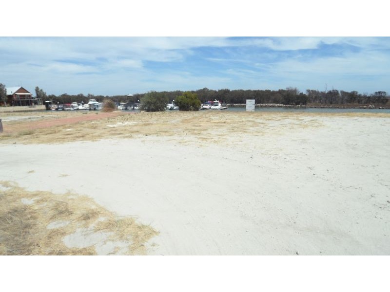 45 ERINS ISLE, Dudley Park WA 6210