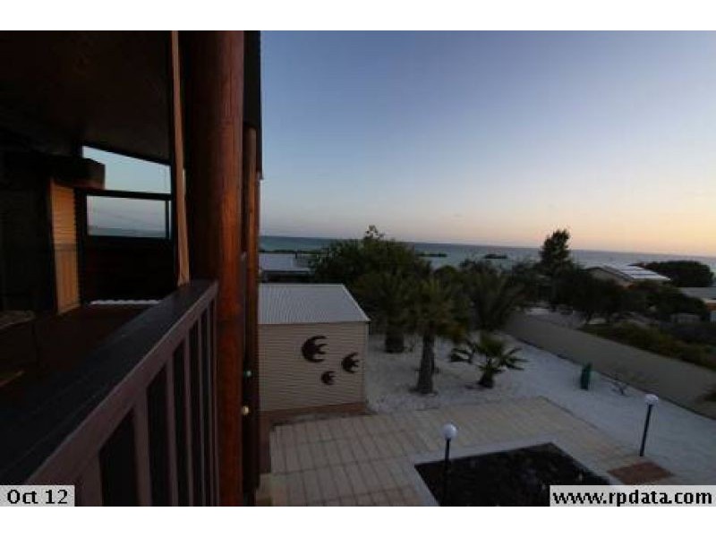 1 DIRK PLACE, Denham WA 6537