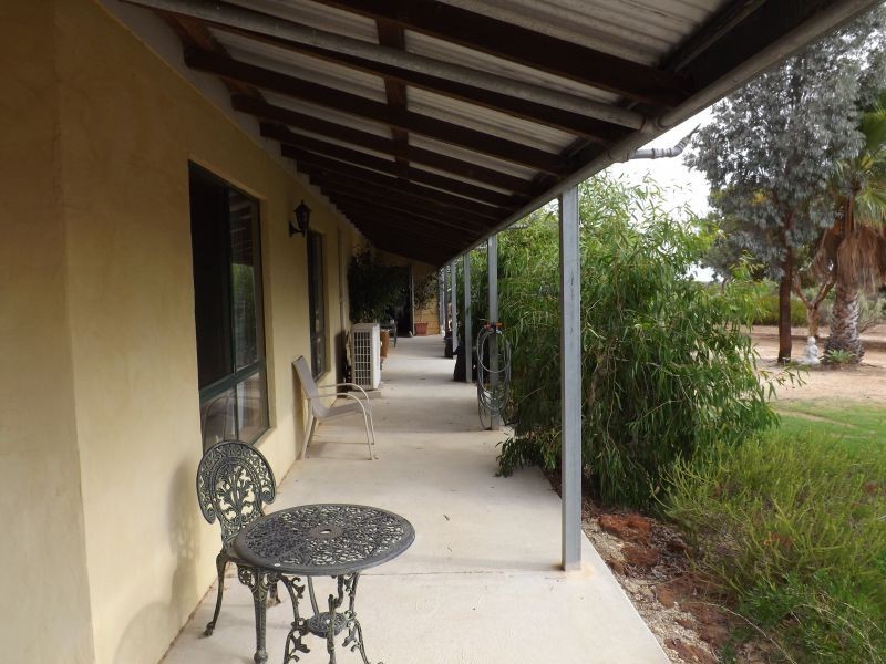 218 BUNTER WAY, Howatharra WA 6532