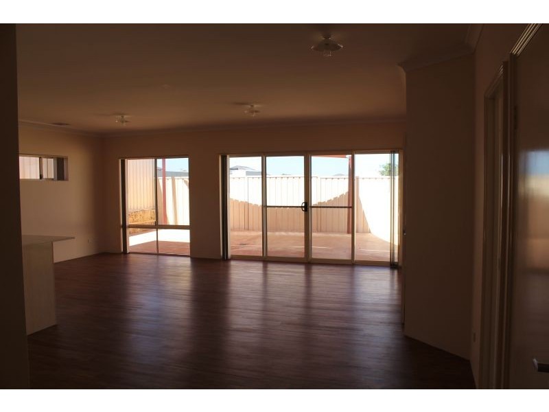 12 VIEWPOINT MEWS, Drummond Cove WA 6532