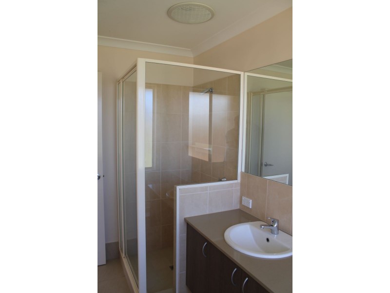 12 VIEWPOINT MEWS, Drummond Cove WA 6532