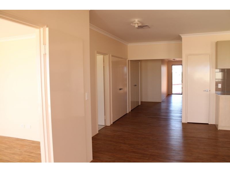 12 VIEWPOINT MEWS, Drummond Cove WA 6532