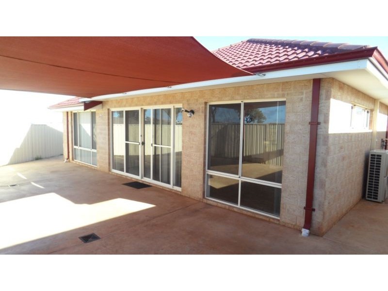 12 VIEWPOINT MEWS, Drummond Cove WA 6532