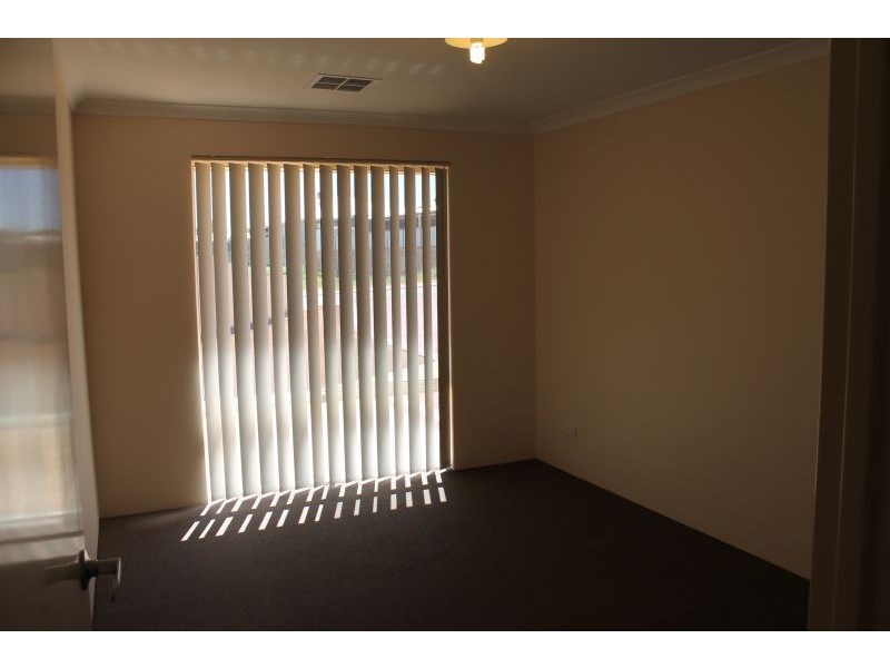 12 VIEWPOINT MEWS, Drummond Cove WA 6532