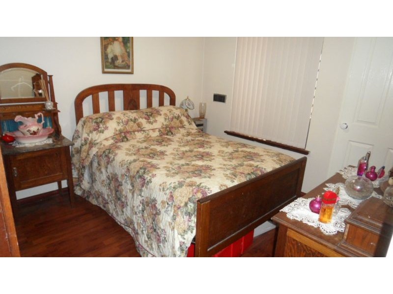 20 HOLCOMBE ROAD, Warnbro WA 6169