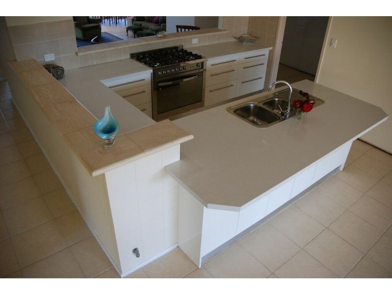 286 SAFETY BAY ROAD, Safety Bay WA 6169