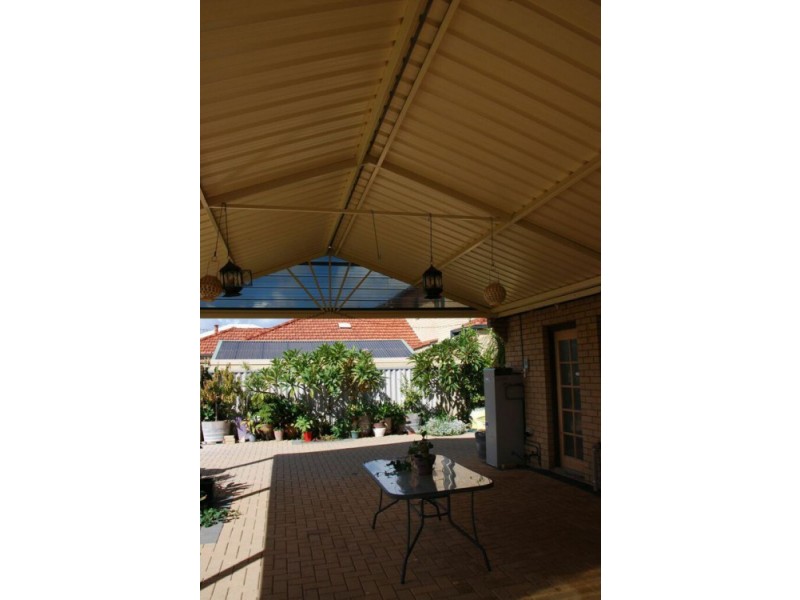 286 SAFETY BAY ROAD, Safety Bay WA 6169