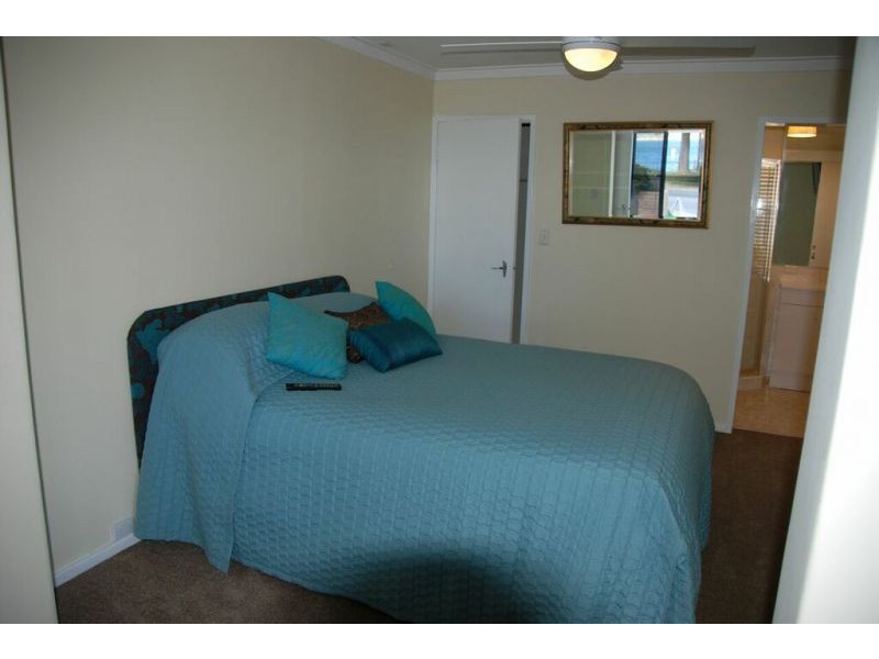 286 SAFETY BAY ROAD, Safety Bay WA 6169