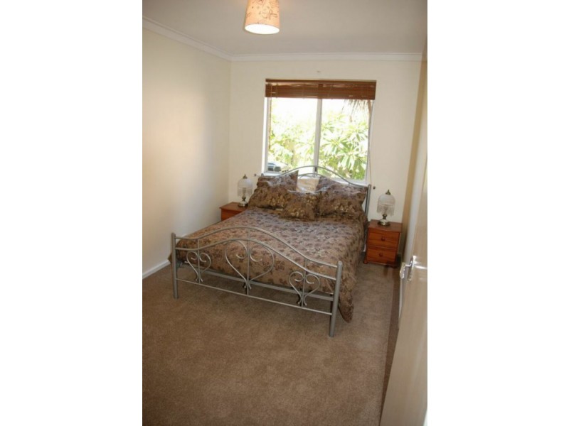 286 SAFETY BAY ROAD, Safety Bay WA 6169