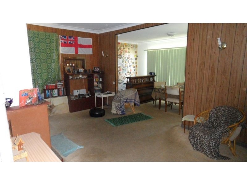 7 DAMPIER STREET, Beachlands WA 6530