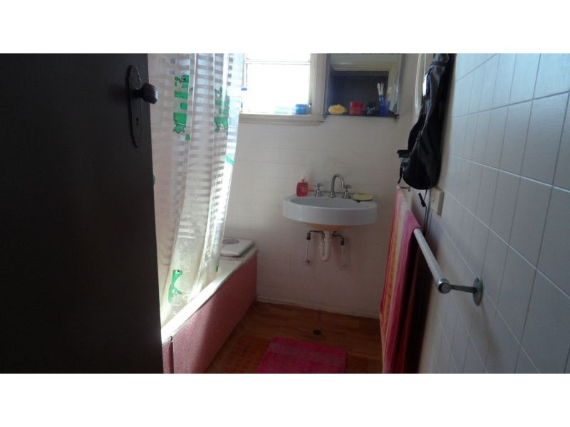 7 DAMPIER STREET, Beachlands WA 6530