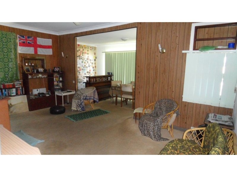 7 DAMPIER STREET, Beachlands WA 6530