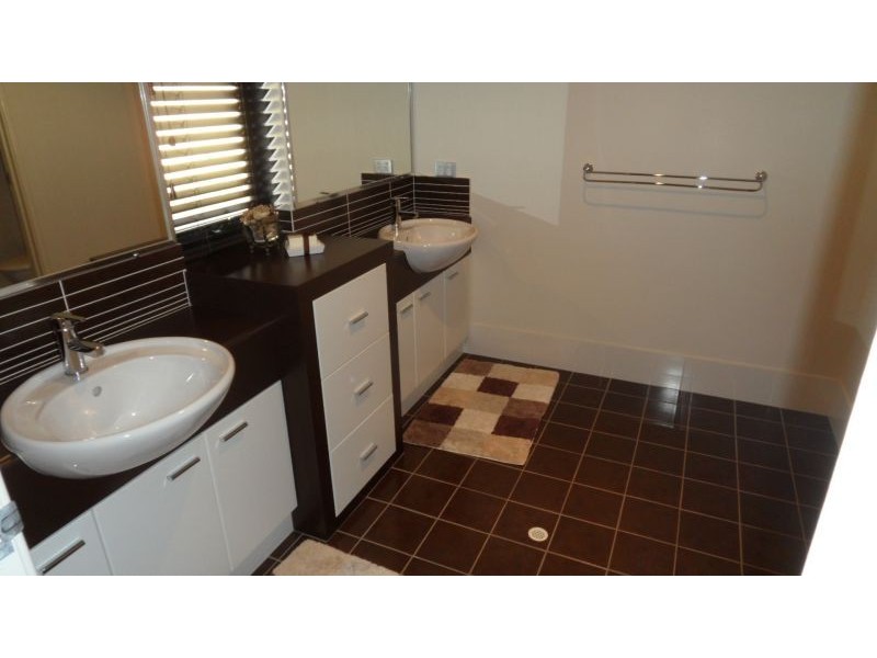 144 GLENFIELD BEACH DRIVE, Glenfield WA 6532