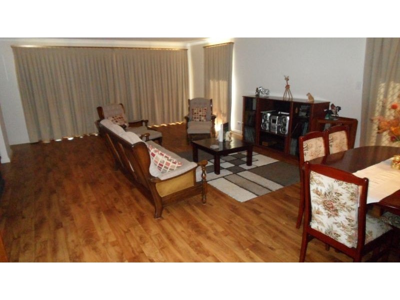 144 GLENFIELD BEACH DRIVE, Glenfield WA 6532