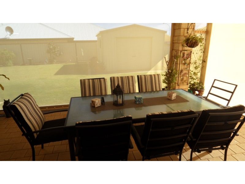 144 GLENFIELD BEACH DRIVE, Glenfield WA 6532