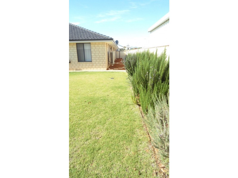 144 GLENFIELD BEACH DRIVE, Glenfield WA 6532