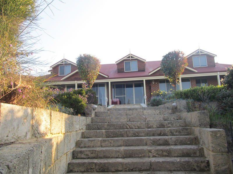 6 RANGEVIEW PLACE, Canning Vale WA 6155