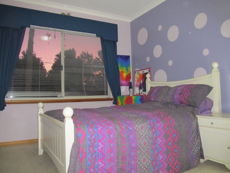 6 RANGEVIEW PLACE, Canning Vale WA 6155