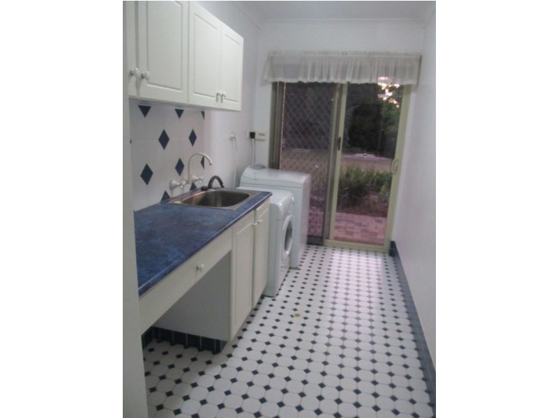 6 RANGEVIEW PLACE, Canning Vale WA 6155