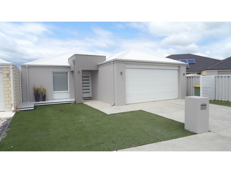 14 DIAMOND WAY, Harrisdale WA 6112