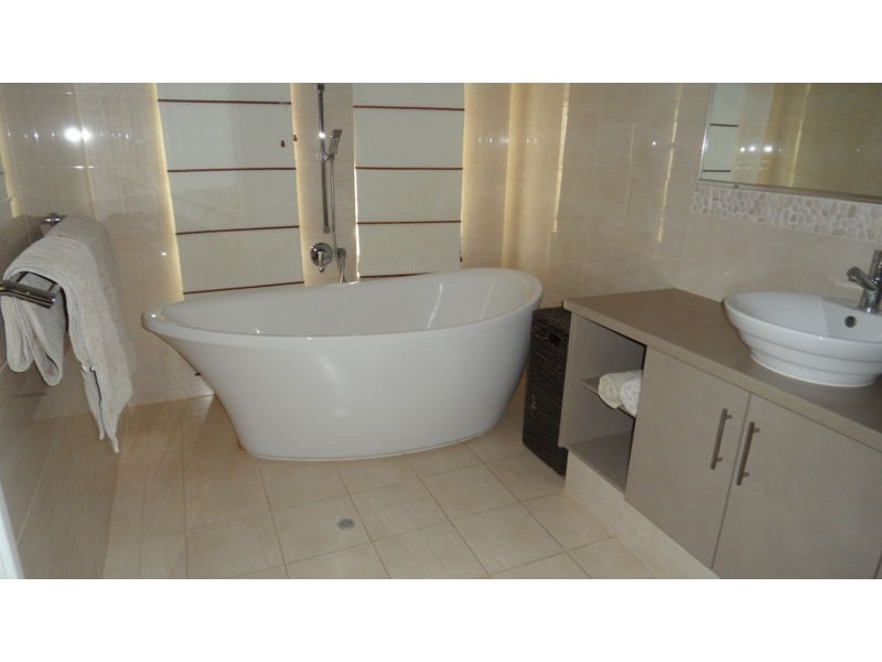 14 COASTSIDE CRESCENT, Glenfield WA 6532