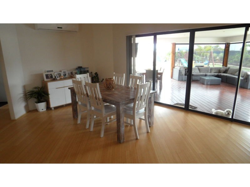 14 COASTSIDE CRESCENT, Glenfield WA 6532