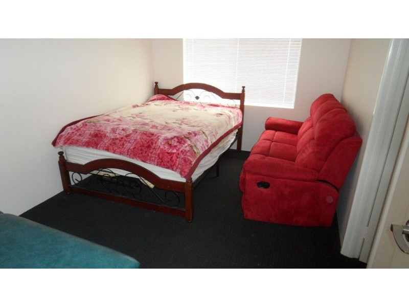 14 COASTSIDE CRESCENT, Glenfield WA 6532