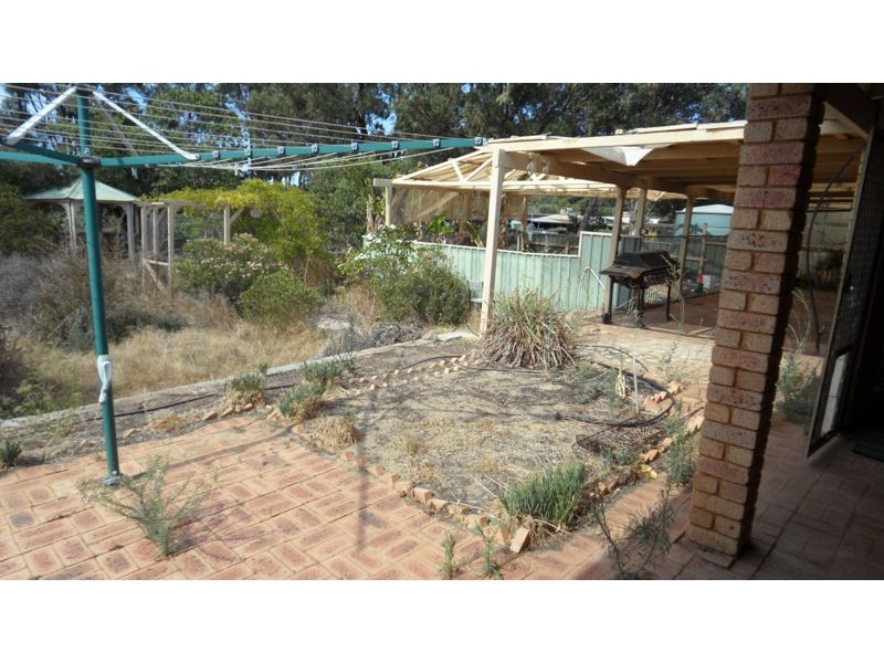 35 PHILBEY ROAD, Dongara WA 6525