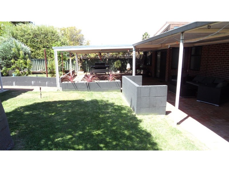 6 HEATON WAY, Safety Bay WA 6169