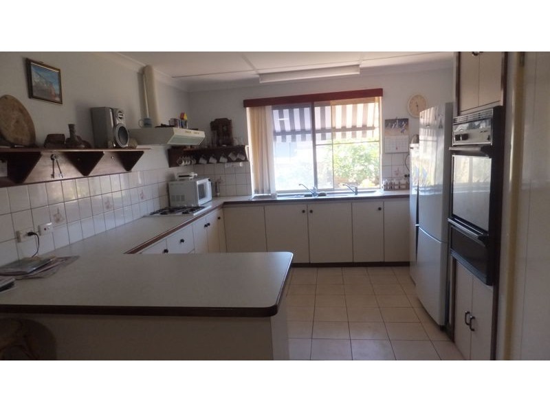 8 COUSINS STREET, Port Denison WA 6525