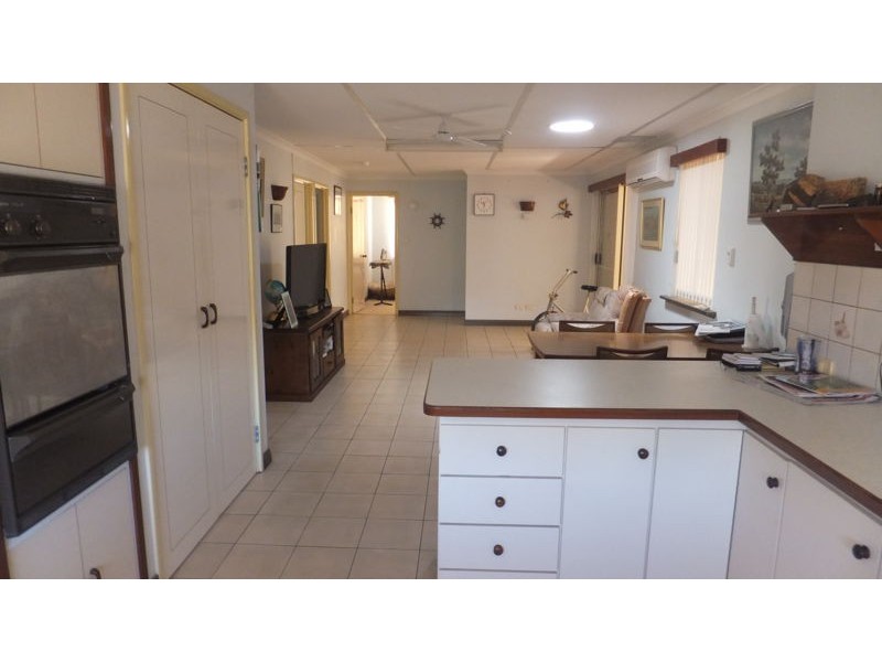 8 COUSINS STREET, Port Denison WA 6525