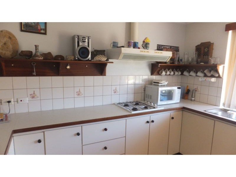 8 COUSINS STREET, Port Denison WA 6525