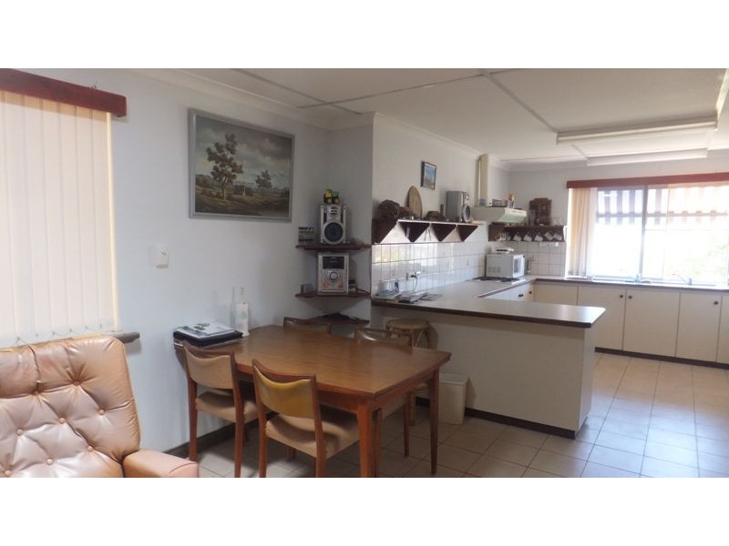 8 COUSINS STREET, Port Denison WA 6525