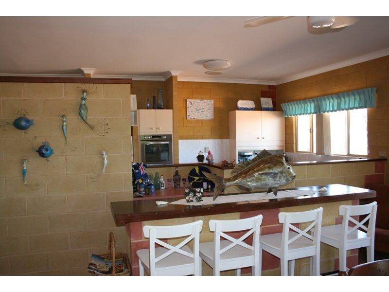 27 FRY COURT, Denham WA 6537