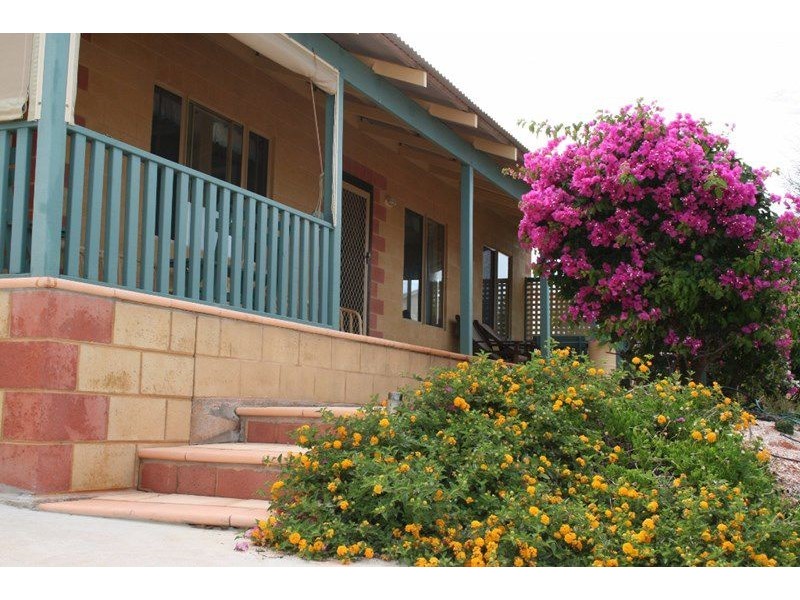 27 FRY COURT, Denham WA 6537