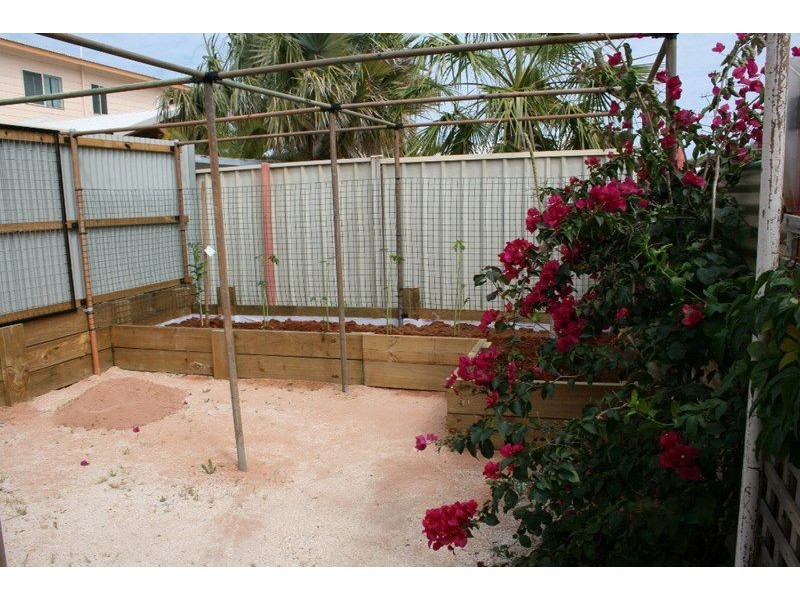 27 FRY COURT, Denham WA 6537