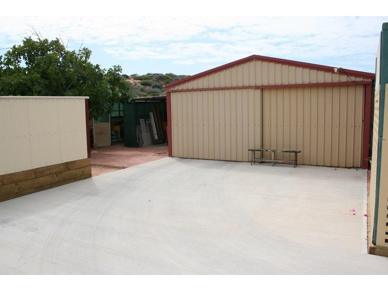 27 FRY COURT, Denham WA 6537