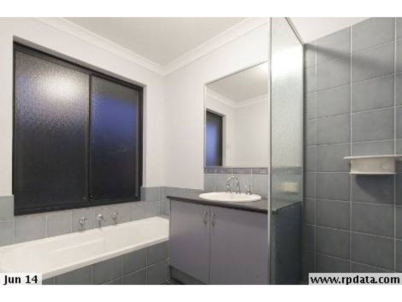 11 AMEER CRESCENT, Bertram WA 6167