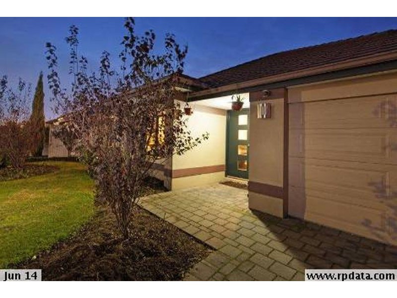 11 AMEER CRESCENT, Bertram WA 6167