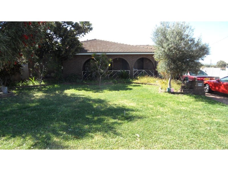 27 KENNY CRESCENT, RANGEWAY, Geraldton WA 6530