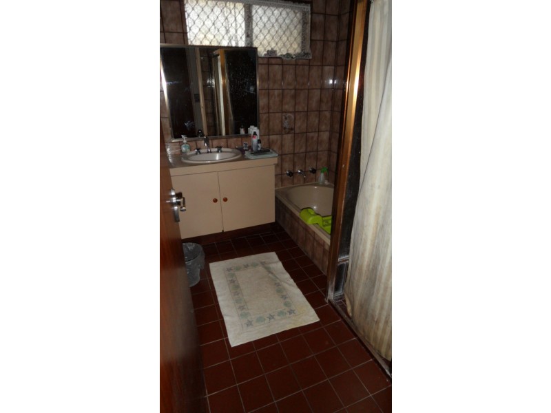 27 KENNY CRESCENT, RANGEWAY, Geraldton WA 6530