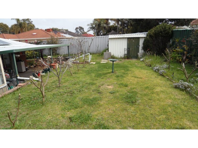 27 DALRYMPLE DRIVE, Leda WA 6170