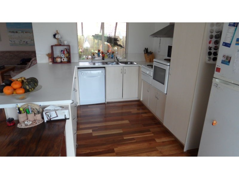 34 PRESTON DRIVE, Munster WA 6166