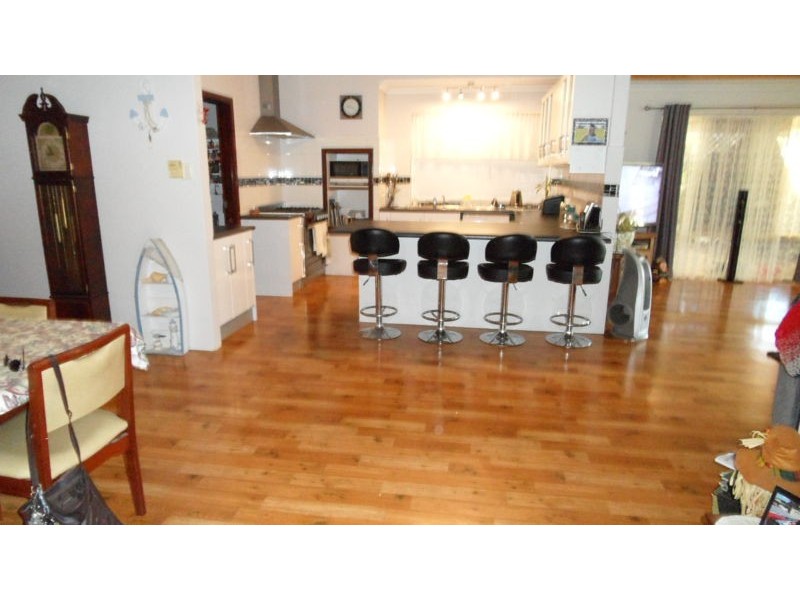 92 TULLOCH DRIVE, Dongara WA 6525