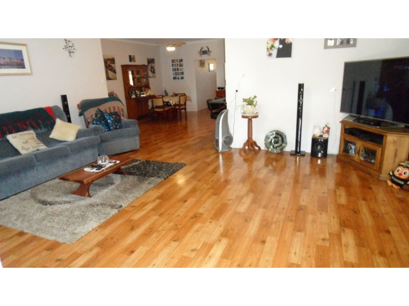 92 TULLOCH DRIVE, Dongara WA 6525