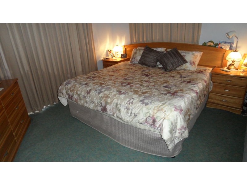 92 TULLOCH DRIVE, Dongara WA 6525