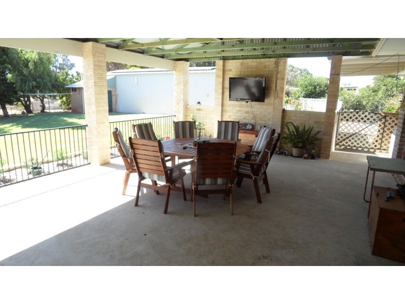 92 TULLOCH DRIVE, Dongara WA 6525